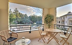 Appartement moderne - Terrasse - Piscine - Parking